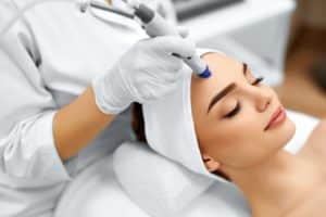 Avoiding Summer Dryness with A Hydrafacial