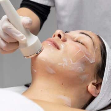 The Key Differences Between HydraFacials and Traditional Facials